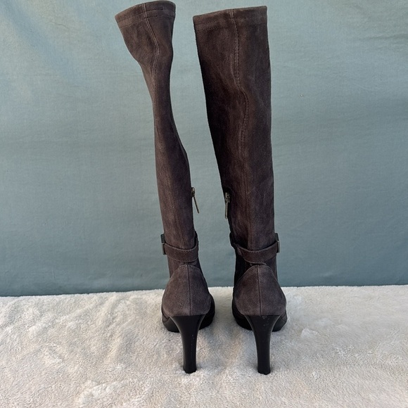 EUC Aquatalia Gray Over the Knee Boots Suede Finish Size 5 Women Leather Heeled - Picture 4 of 10